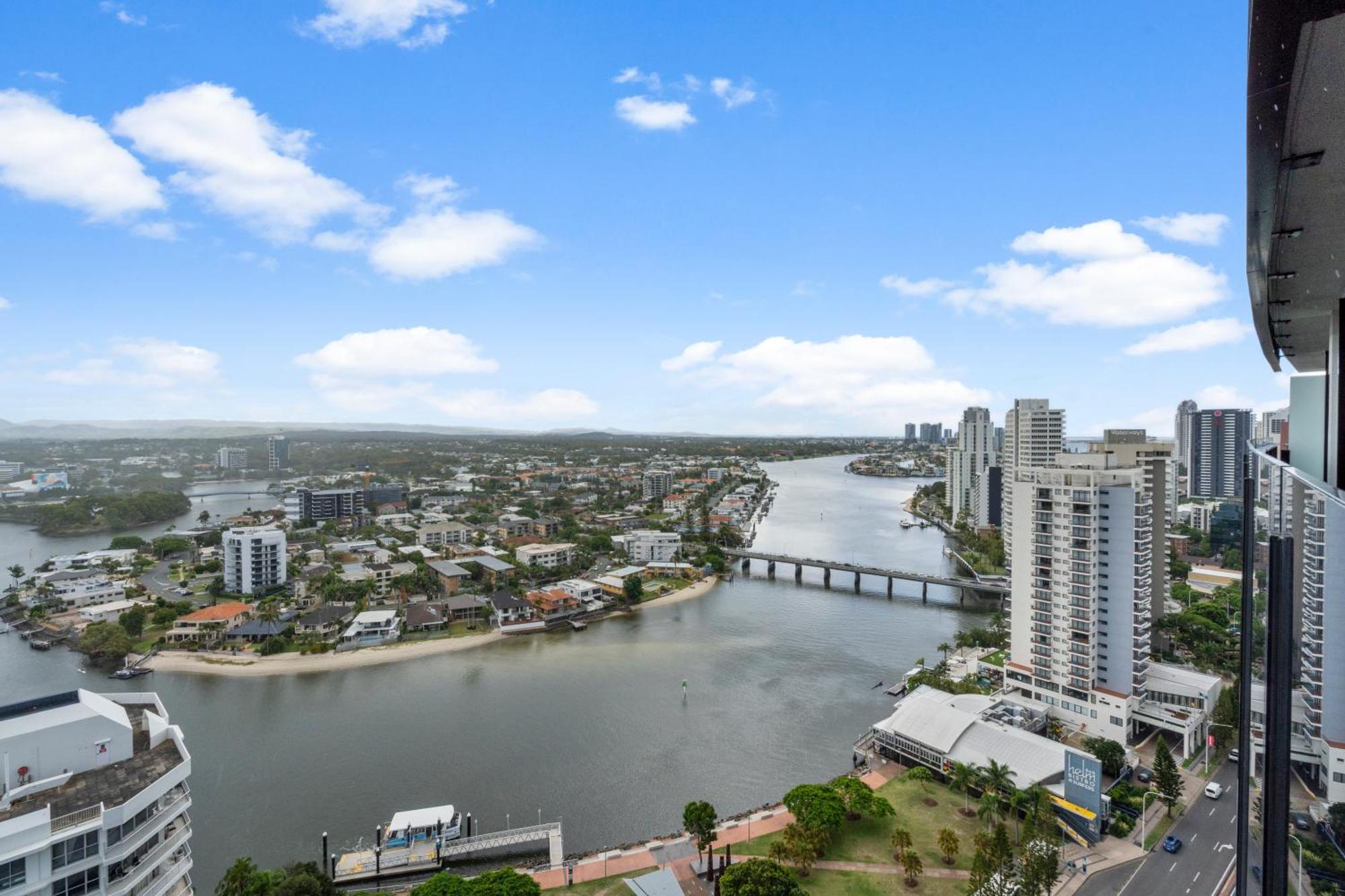 Circle On Cavill - Qstay Gold Coast Extérieur photo